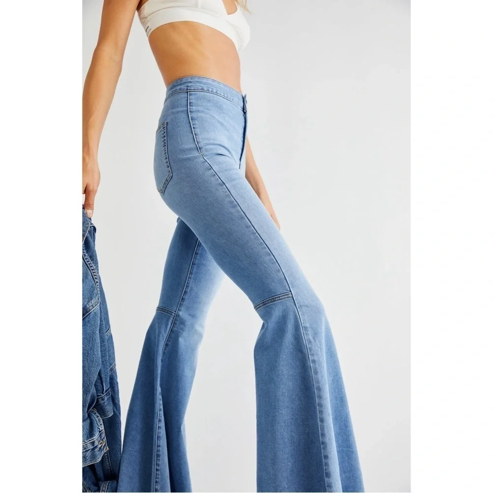 WE THE FREE PEOPLE Just Float On Flare Jeans